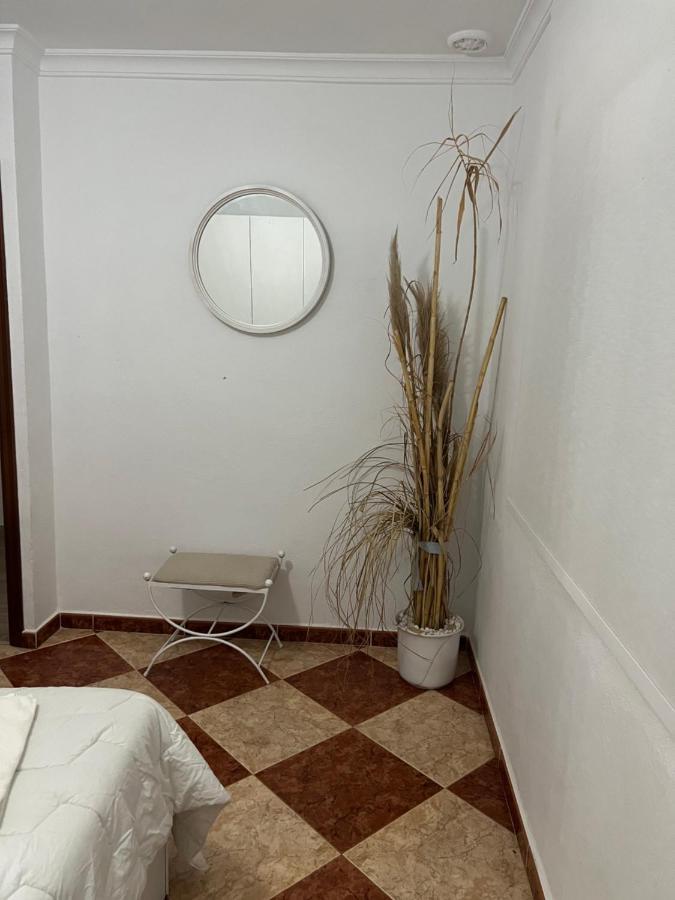 El Torreon 3 Apartment Lora del Rio Ngoại thất bức ảnh